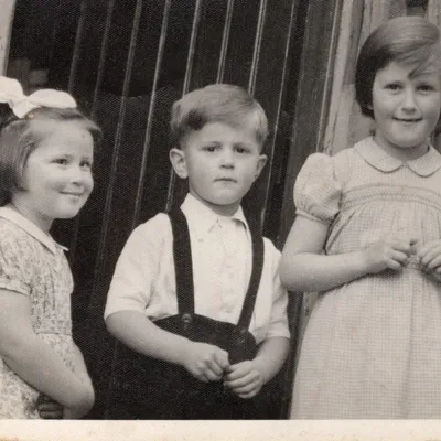 Auntie Wilma, Dad and Auntie Valerie